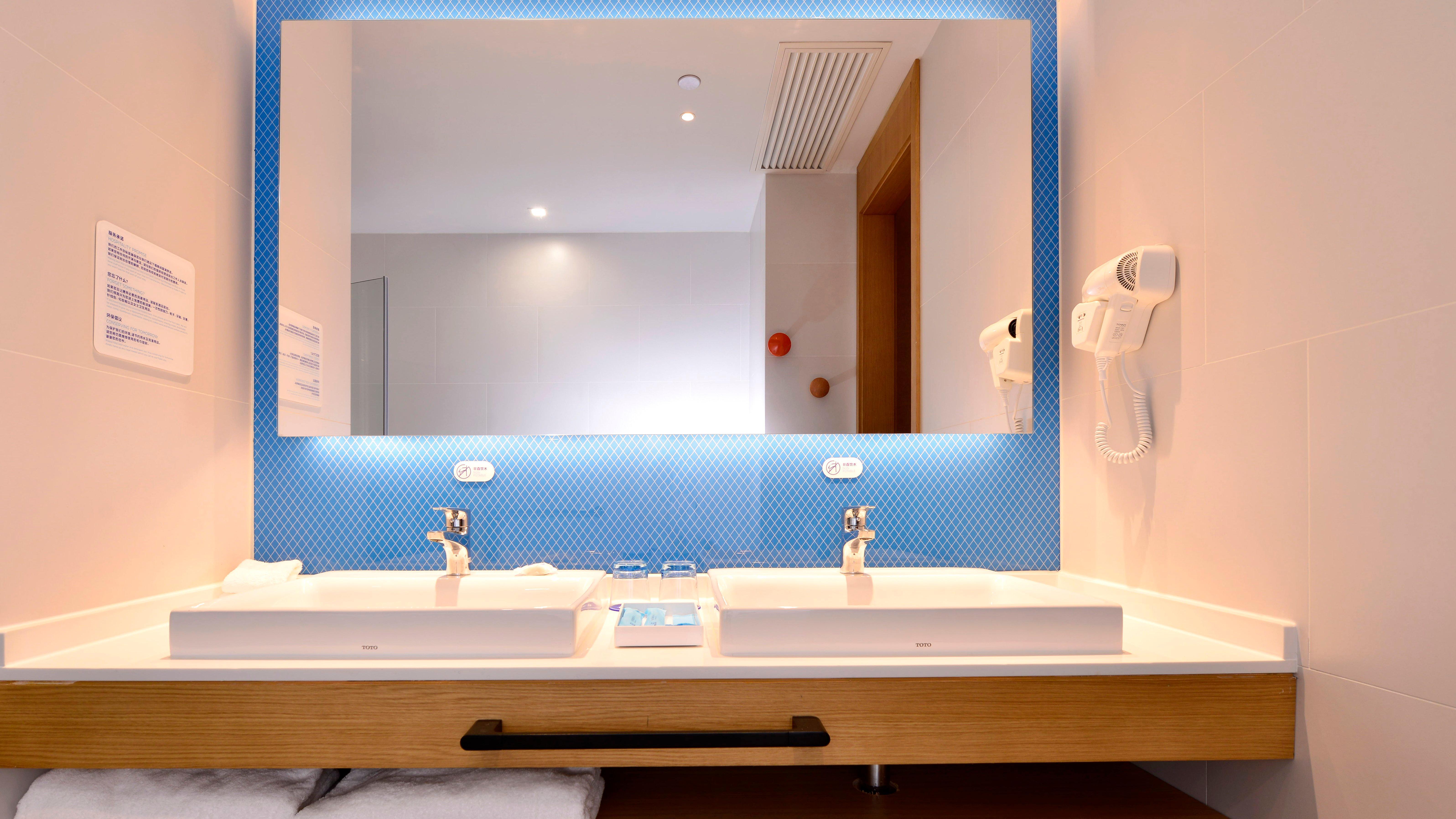 Holiday Inn Express Luanchuan By Ihg Екстер'єр фото
