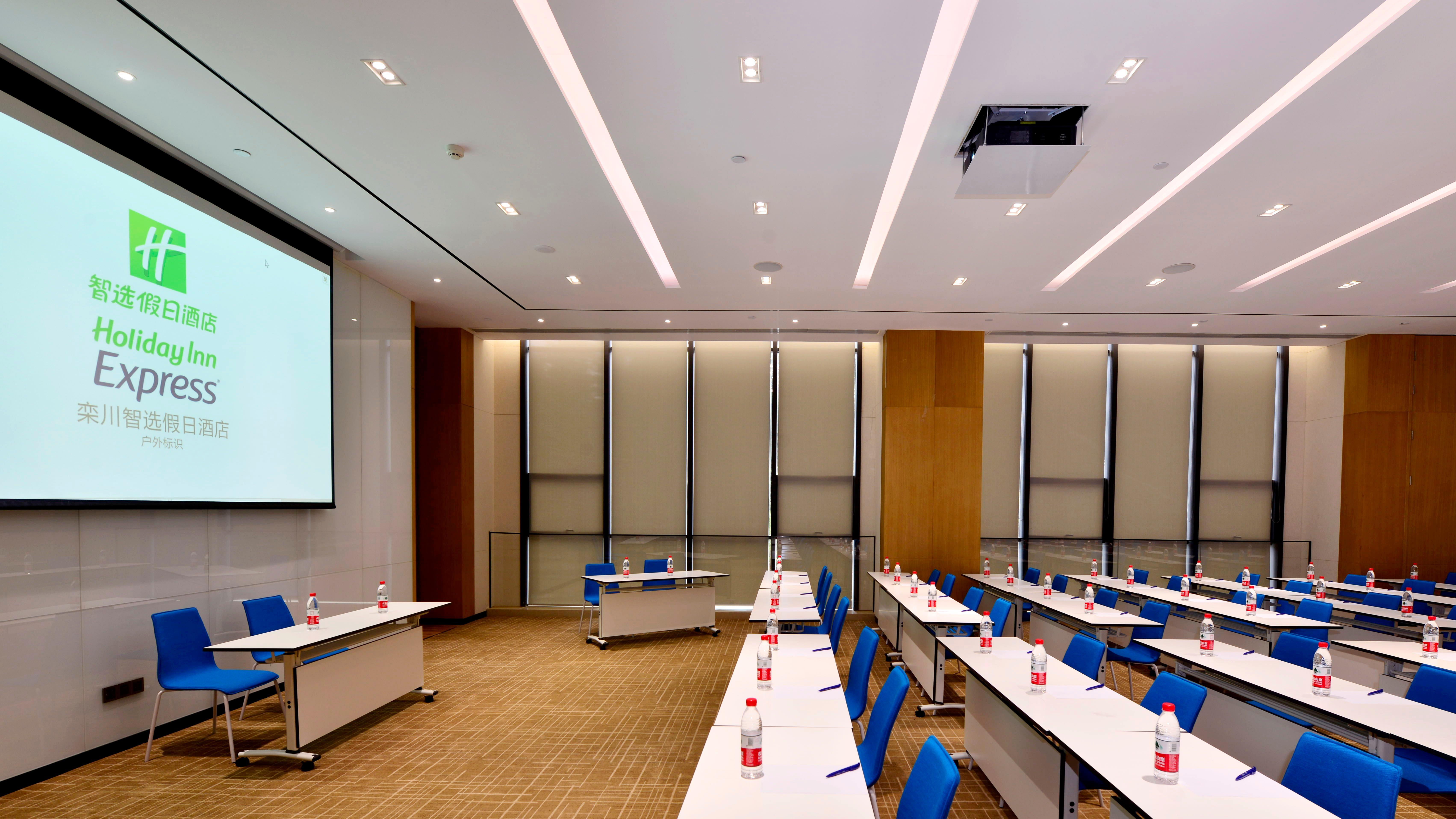Holiday Inn Express Luanchuan By Ihg Екстер'єр фото