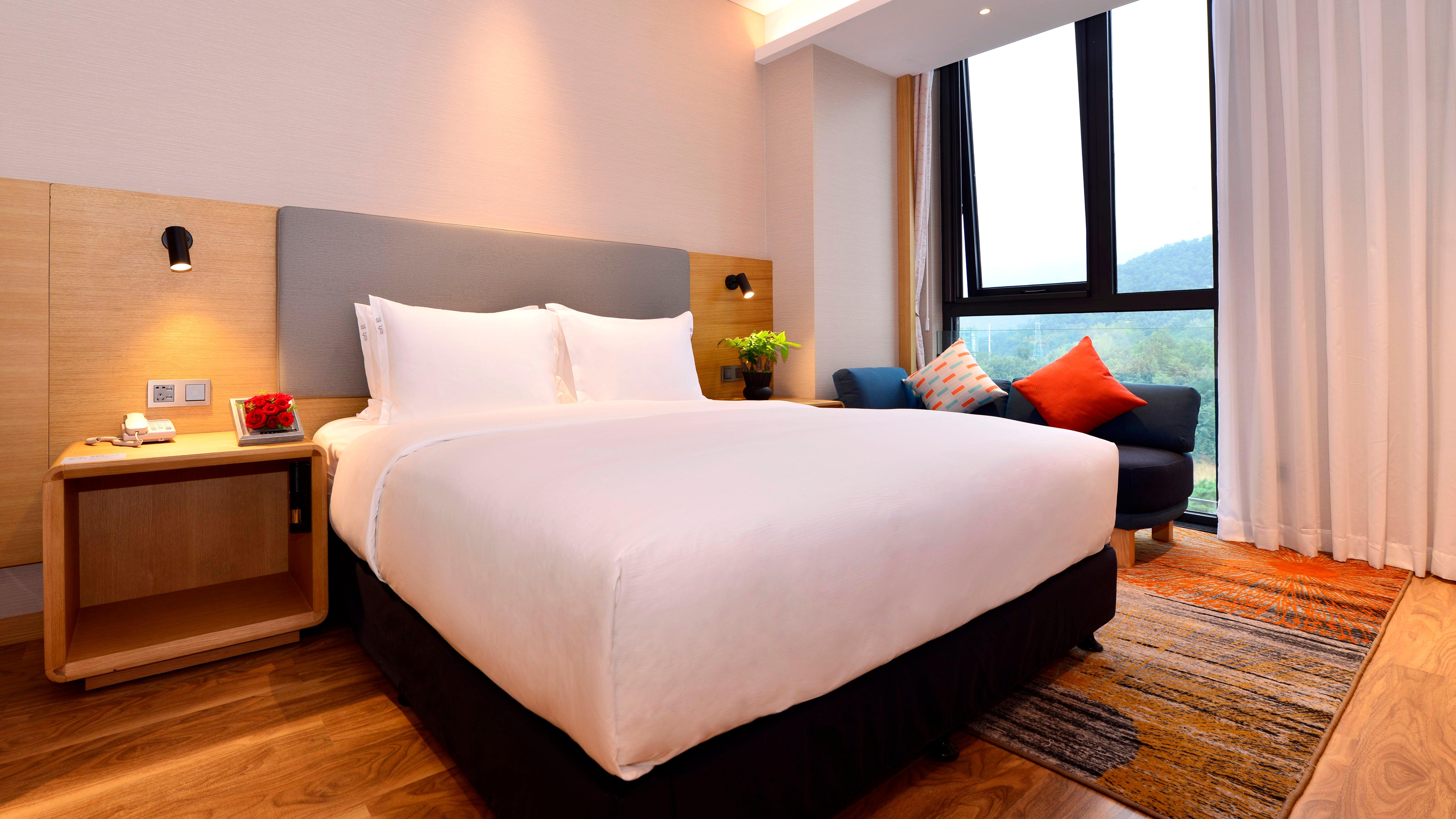 Holiday Inn Express Luanchuan By Ihg Екстер'єр фото